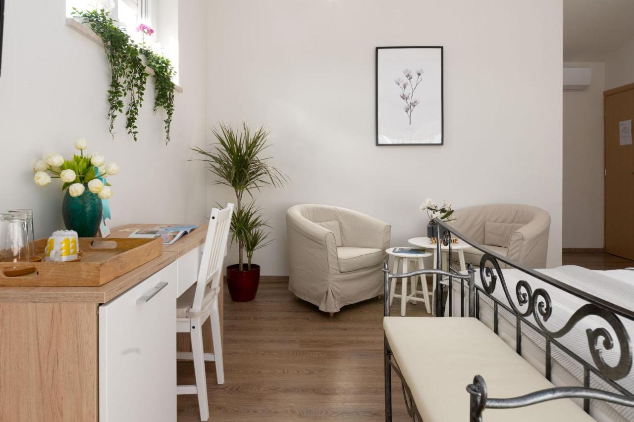 Rooms Karolina Funtana Dış mekan fotoğraf